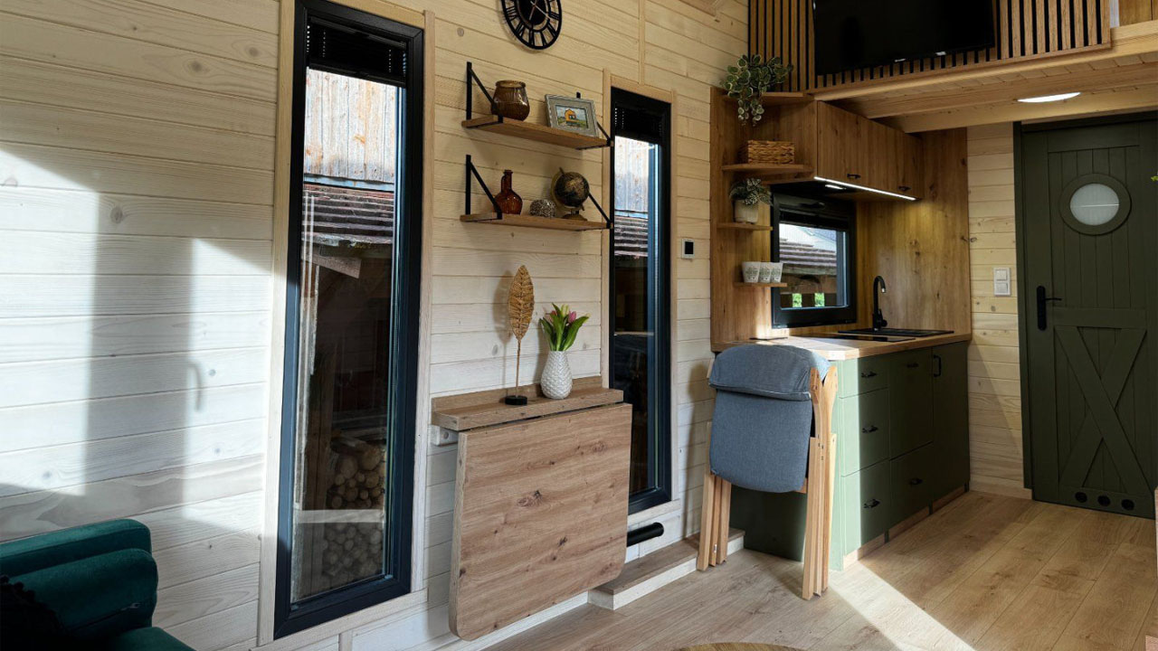 Marie tiny house-folding dining table