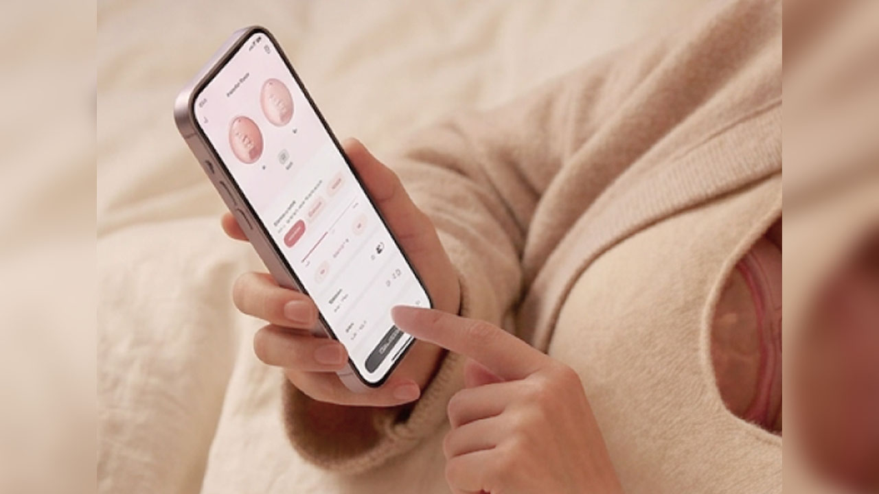 You can control your pumping session with Momcozy's smart app