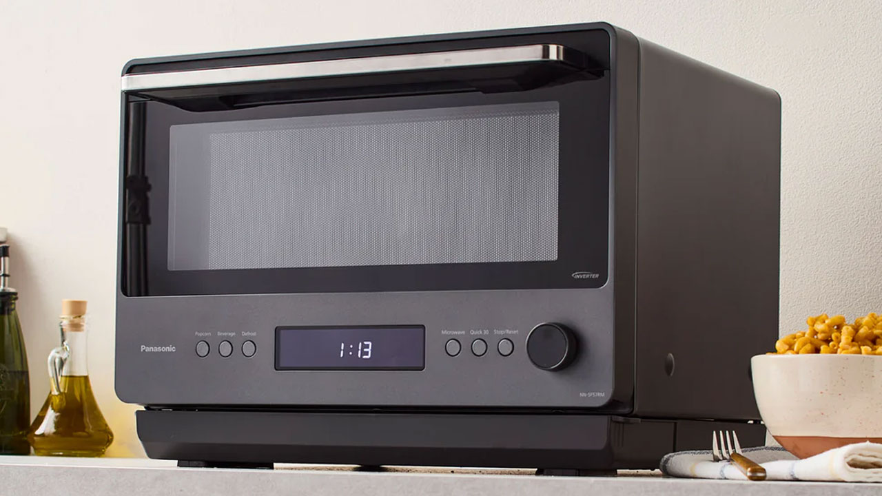 Panasonic Japanese Microwave Cooks Food Evenly, Minimizes Cold Spots