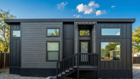 Red Rock Modern Tiny House in Cottonwood, Arizona, United-States