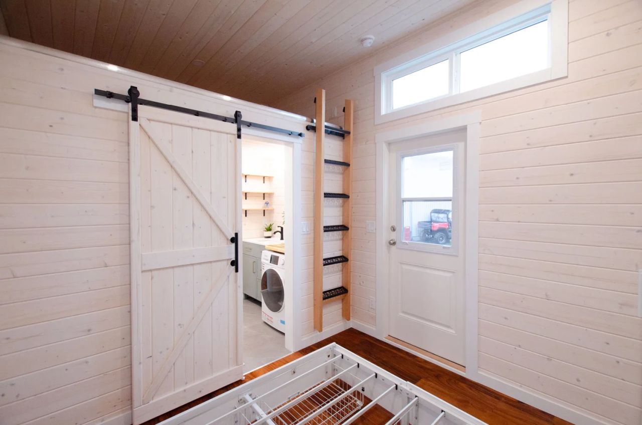 Bedroom of Rose tiny house