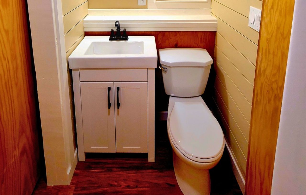 Salmon Bear Tiny House_Bathroom_1
