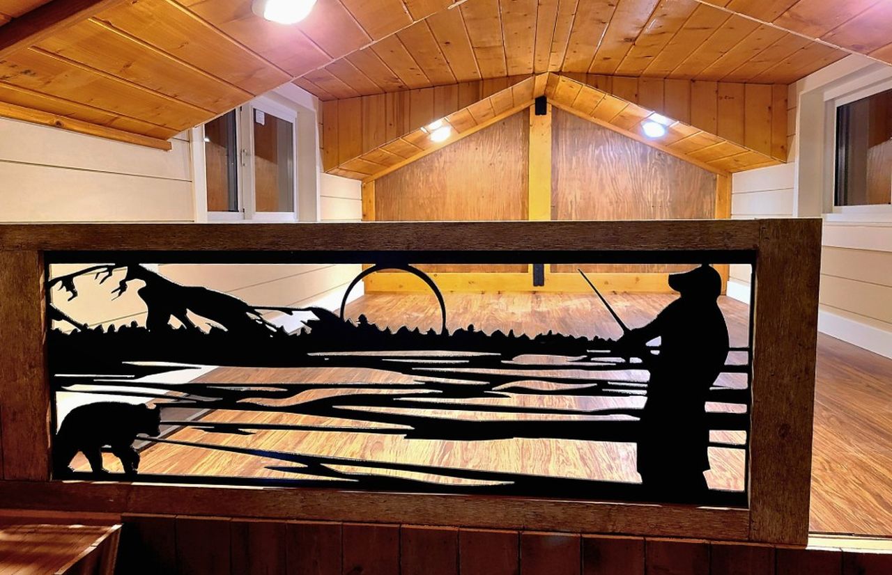 Salmon Bear Tiny House_Bedroom_1