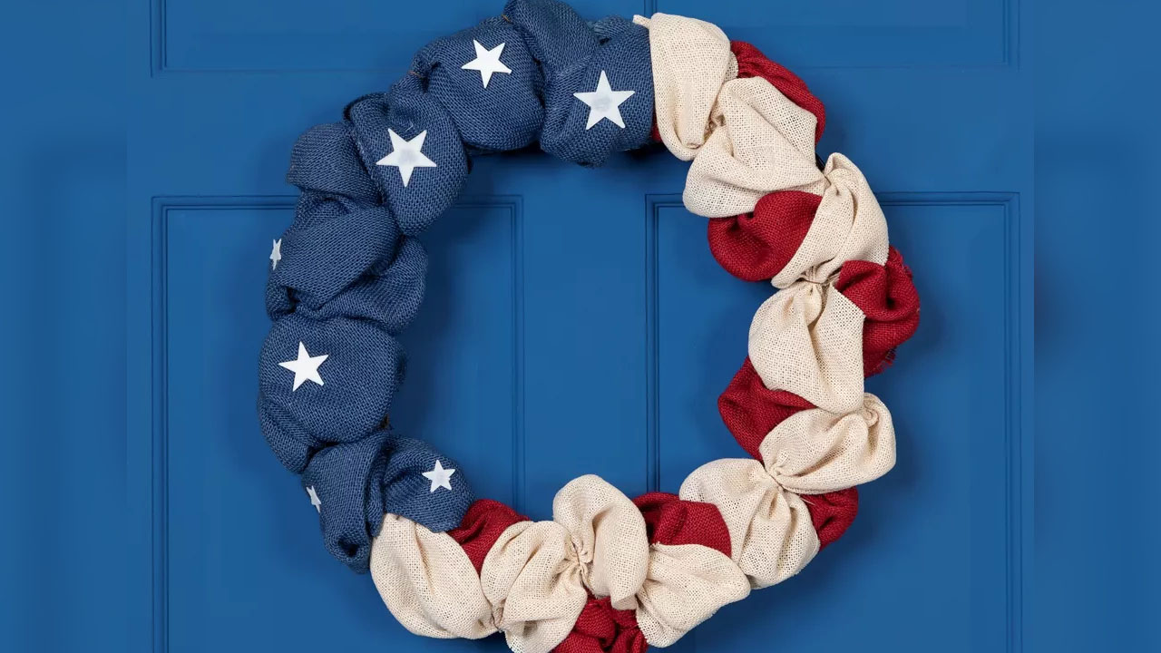 Small Burlap Patriotic Wreath