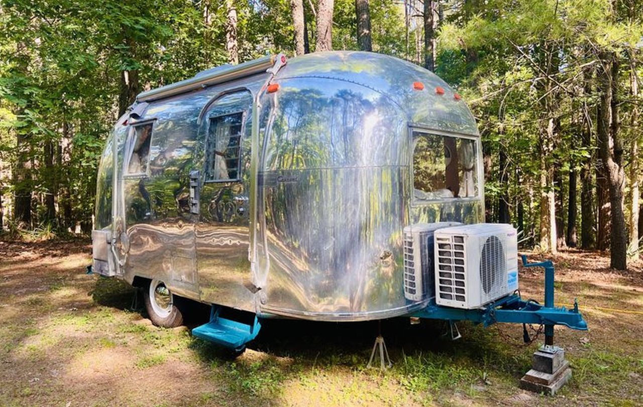 Sol Airstream Camper_Exterior