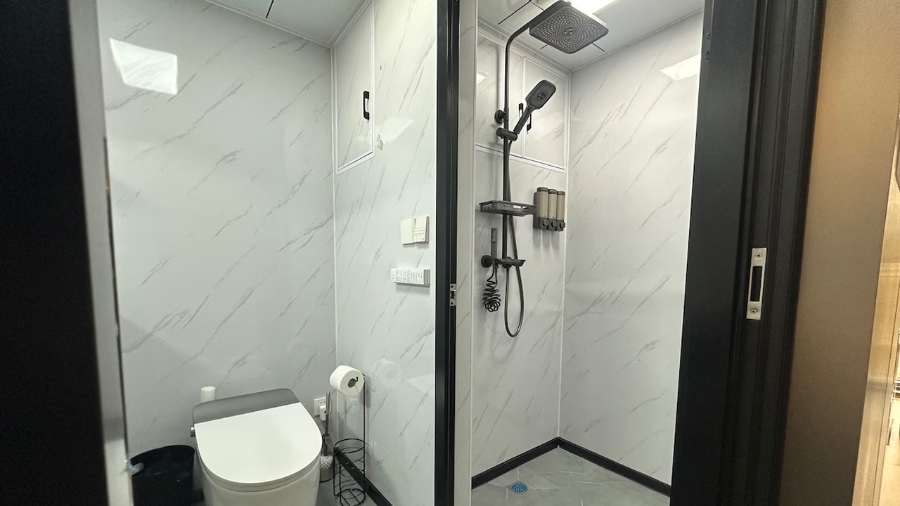 Space Station Tiny House - bathroom 1