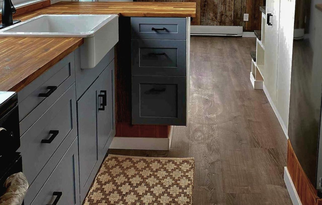 Spirit Bear tiny house_Kitchen_3