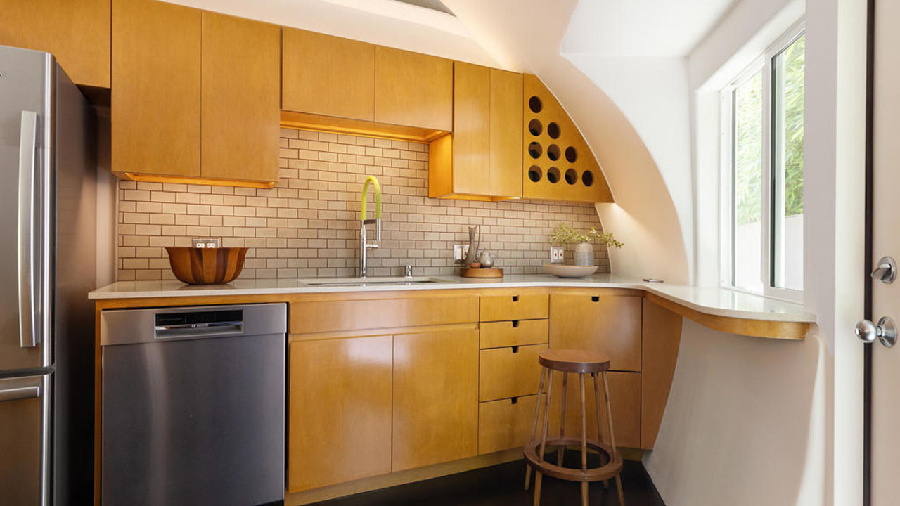 The kitchen has plenty storage
