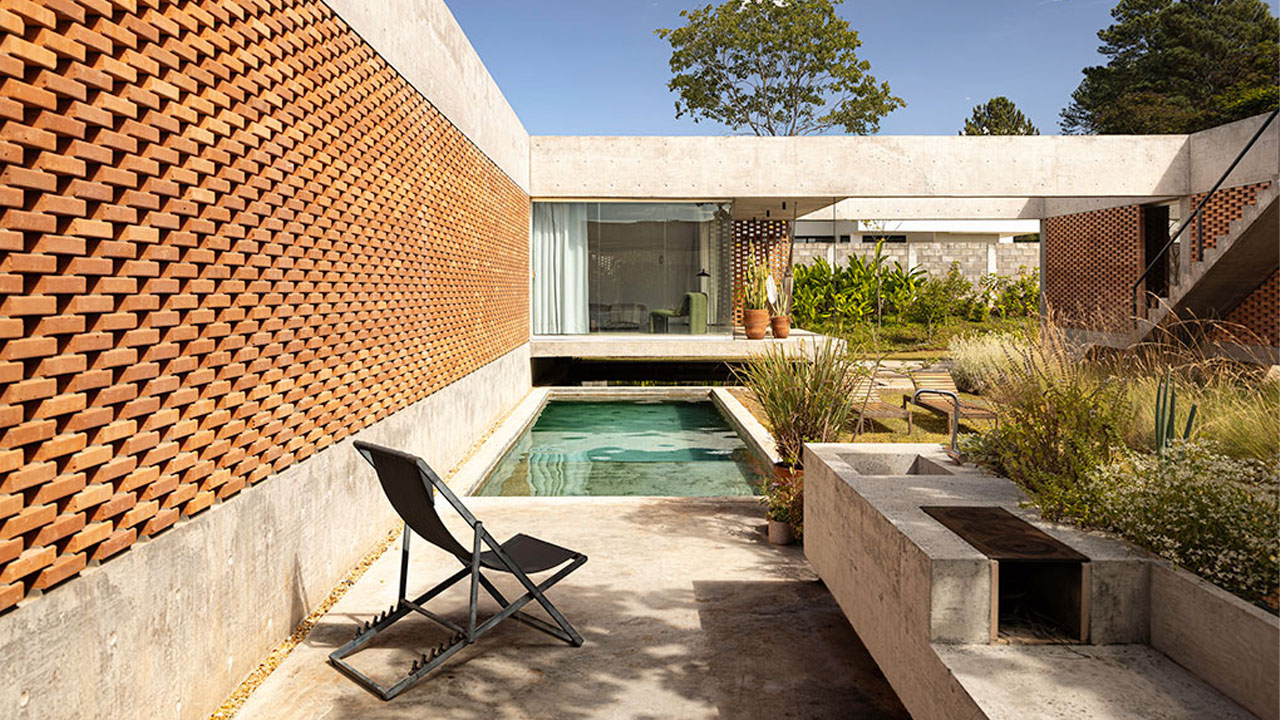 The pool in the central courtyard