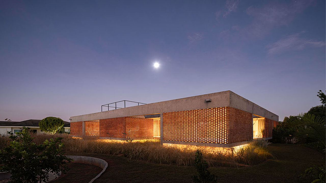 The house appears to glow during nighttime when lit on.