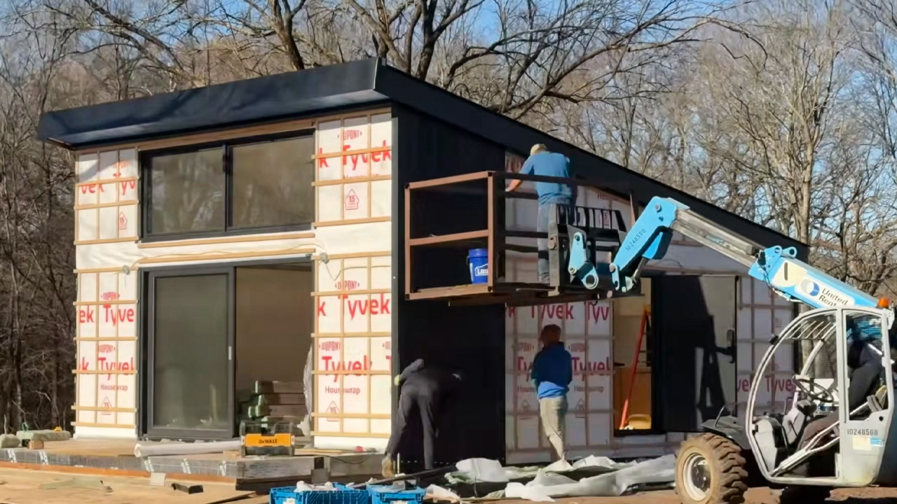 Unfold House - gets fully built within a week