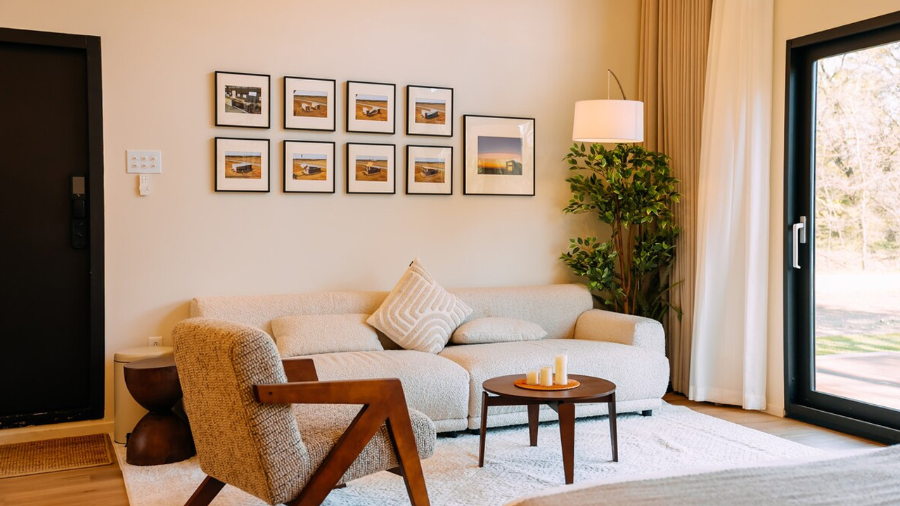 Unfold House - living room