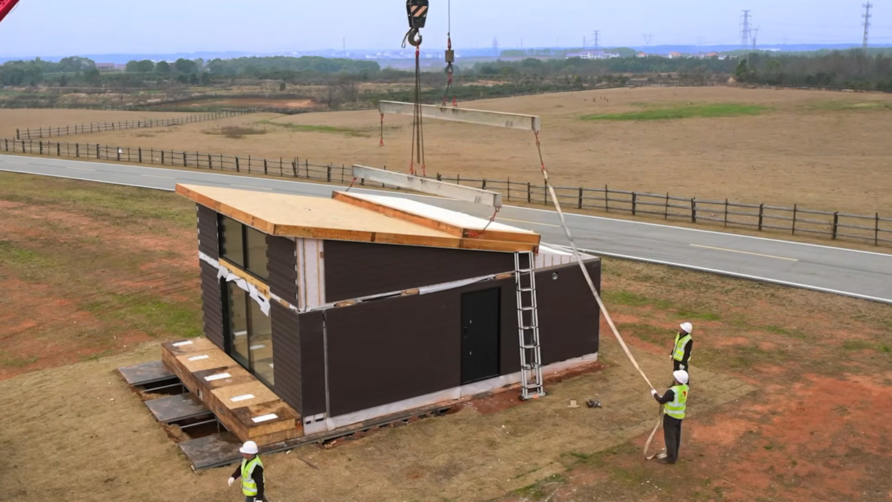 Unfold House unfolds in a day