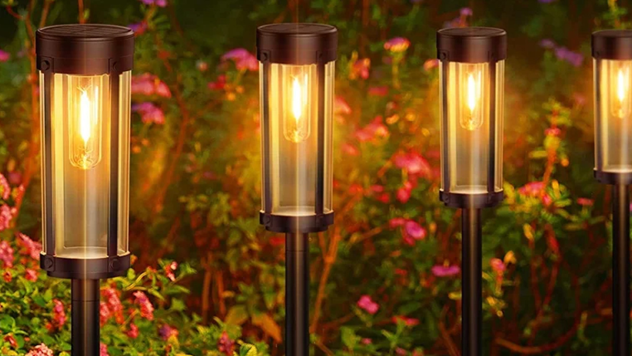 Solar Powered Pathway Light Pack