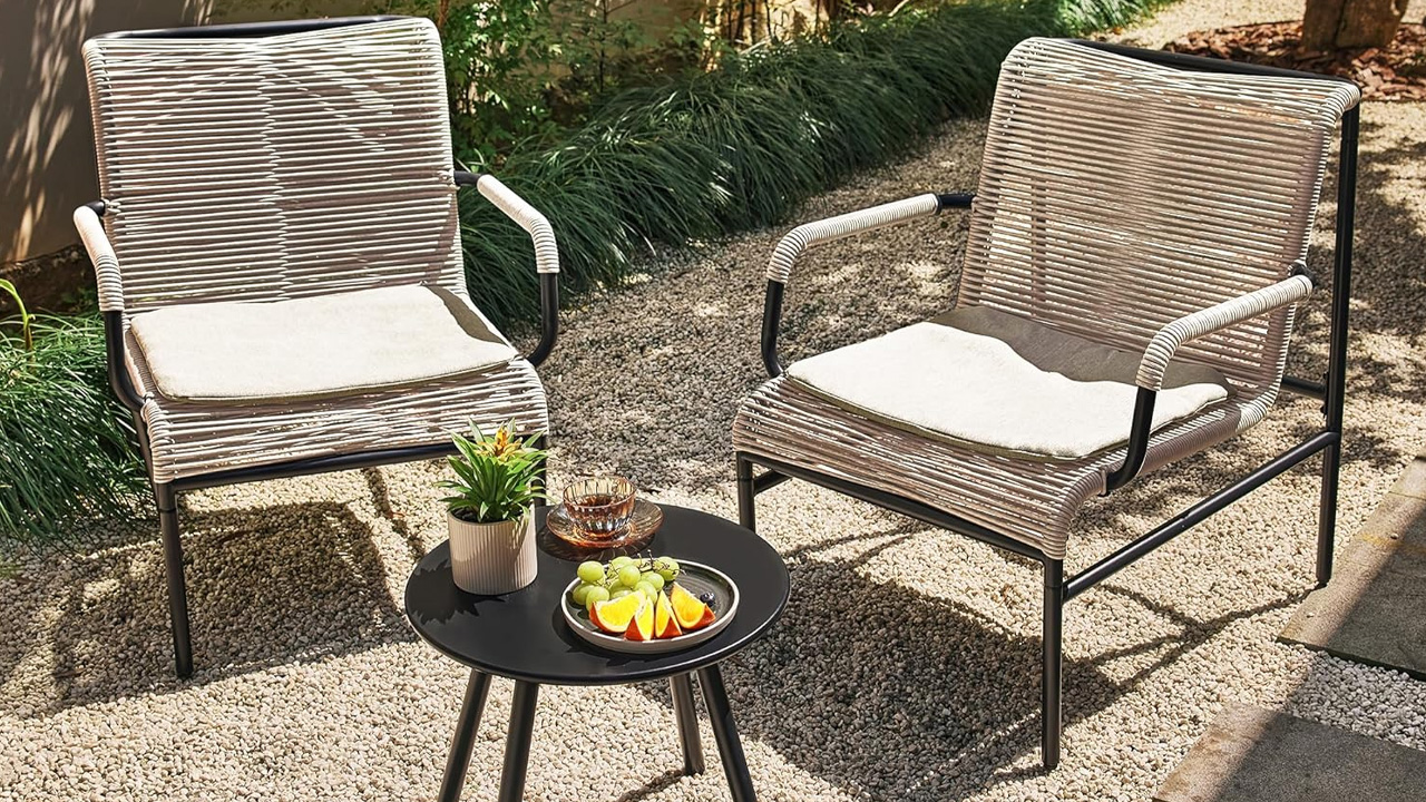 East Oak 3-Piece Patio Furniture Set
