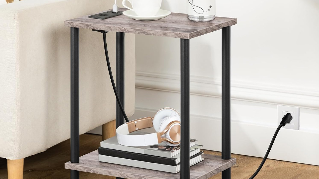 HOOBRO Side Table with Charging Station