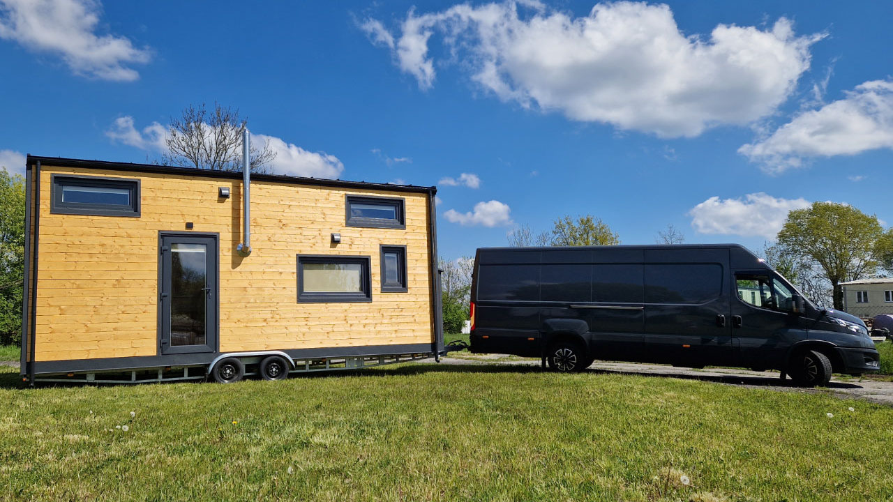 Anna tiny House-attaches to towing vehicle