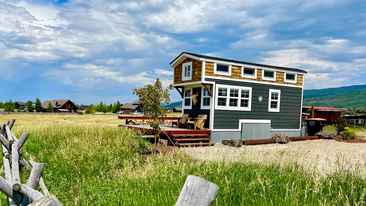 Big view tiny house_outdoor view 