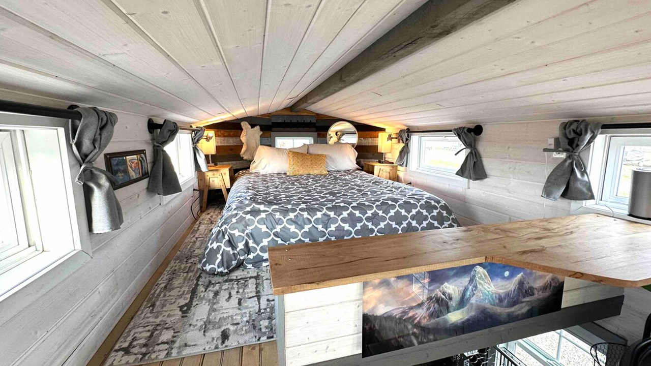 Big view tiny house_Master loft bedroom 