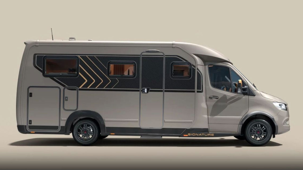 Bürstner SMT Motorhome on Mercedes-Benz chassis - main entrance view