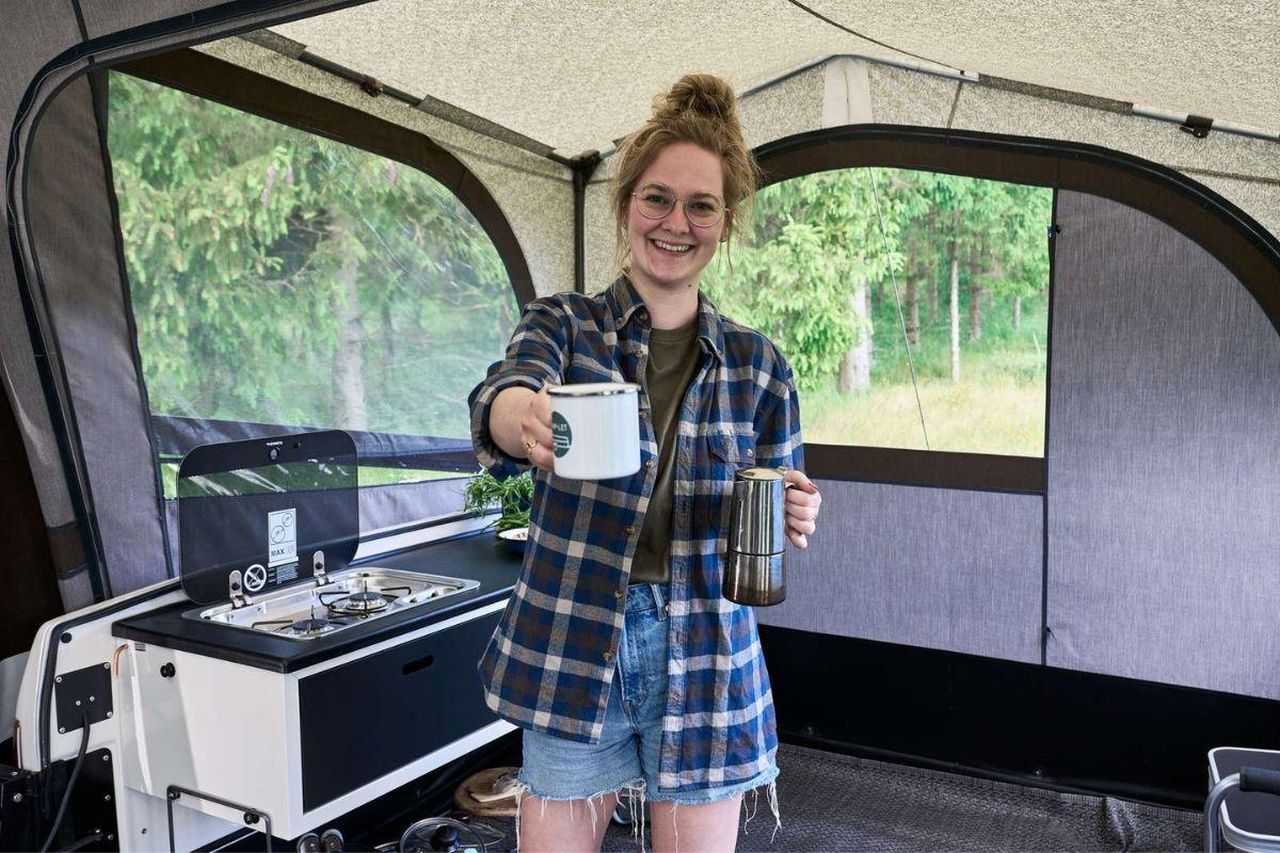 Kitchen of Earth tent trailer