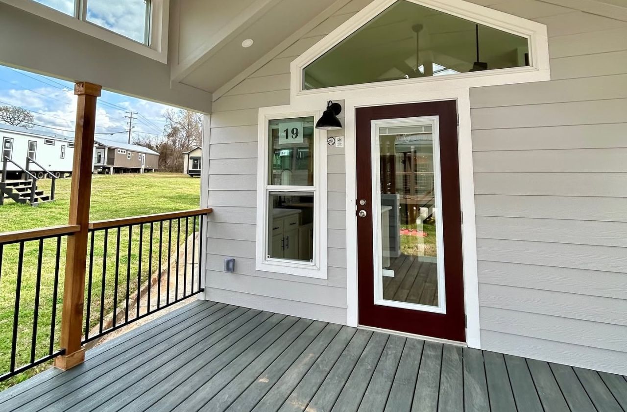 Porch of Cardinal tiny home