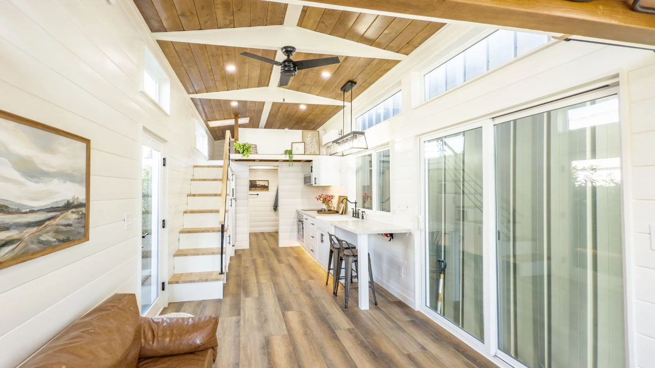 Cedar Ridge XL Tiny House interior