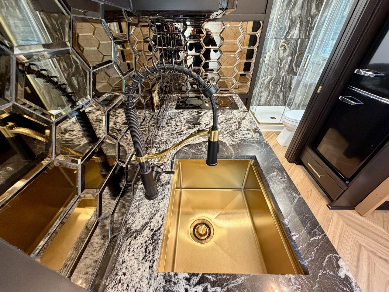 Cristal tiny house on wheels countertop