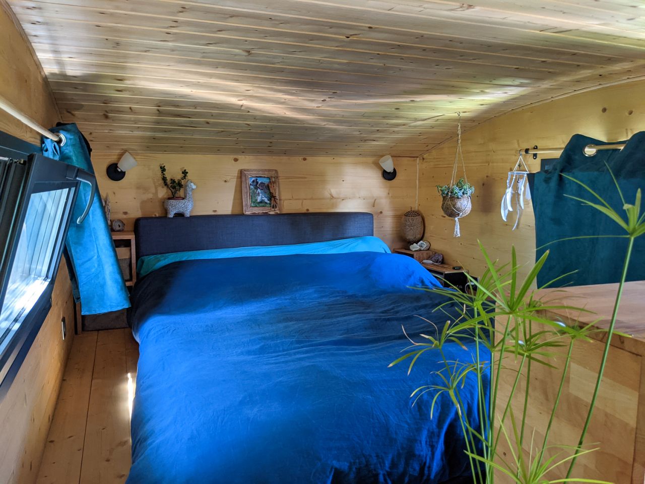 Bedroom of Virginie and Mathieu Curved-Roof Tiny House