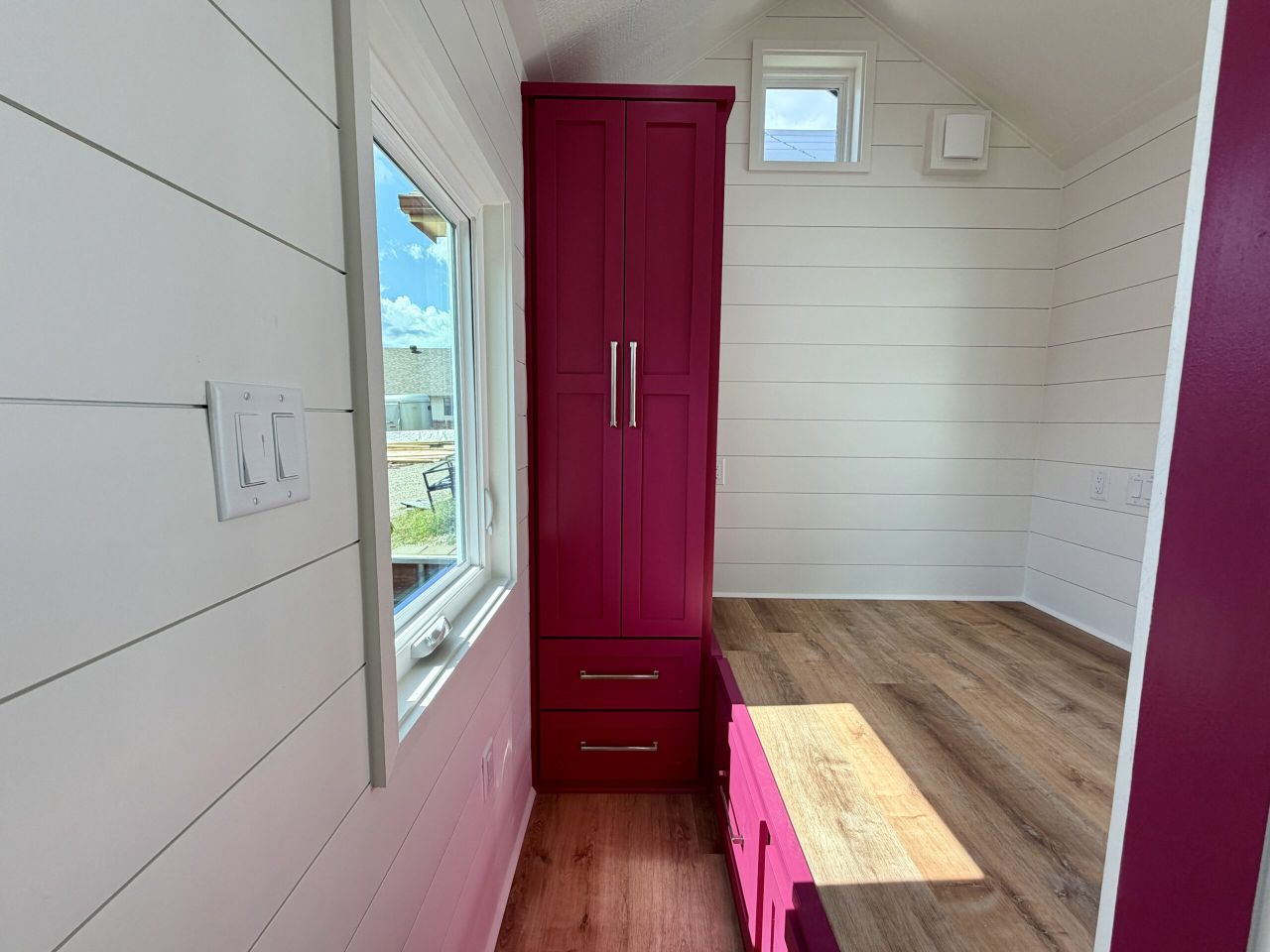 Eeya's Sweet tiny house bedroom and wardrobe