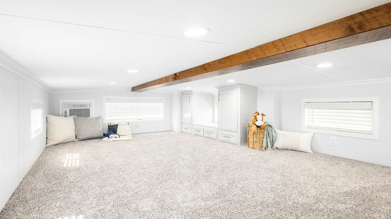 Eldorado 9081P Tiny House loft