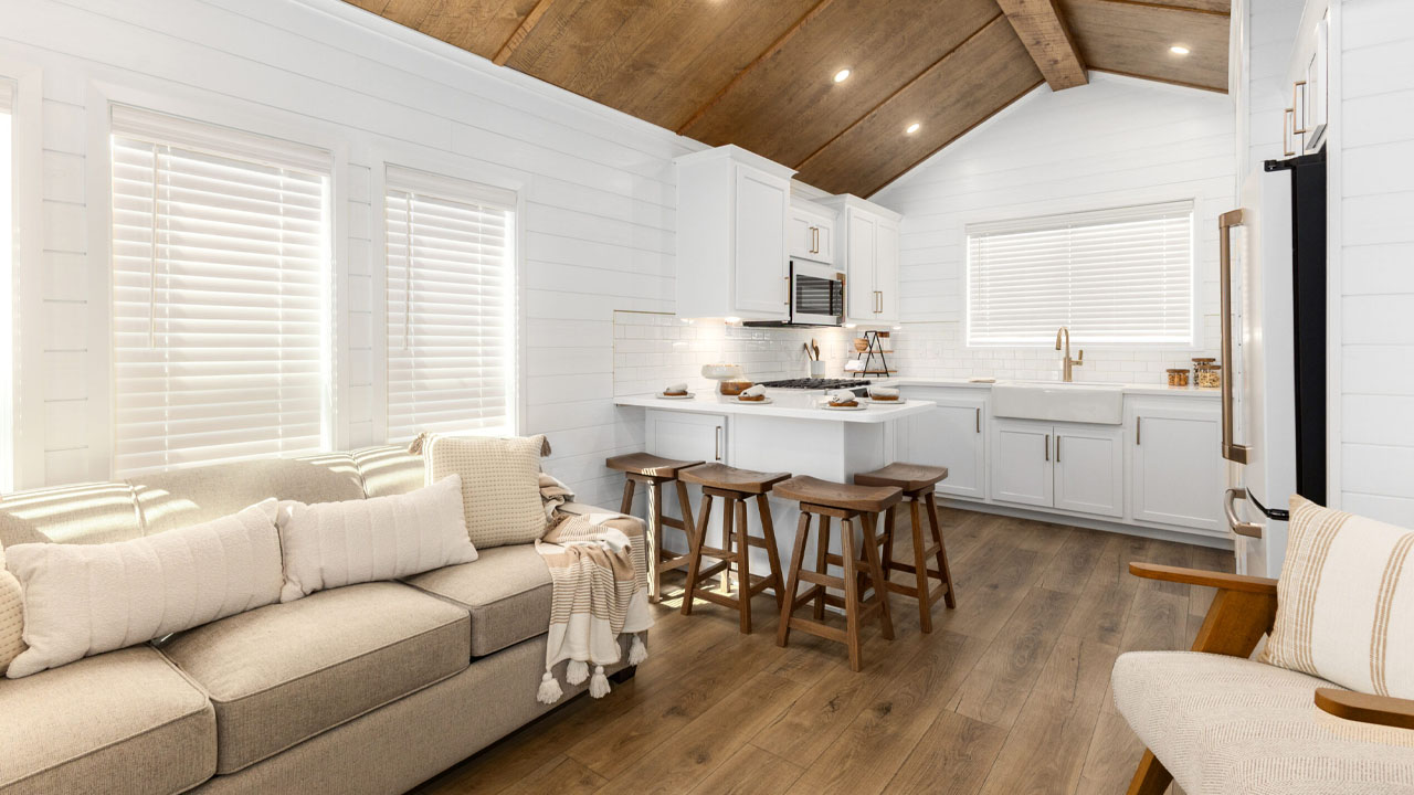 Eldorado 9109 Tiny House communal spaces with high-ceiling