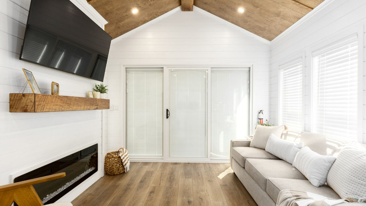 Eldorado 9109 Tiny House living area