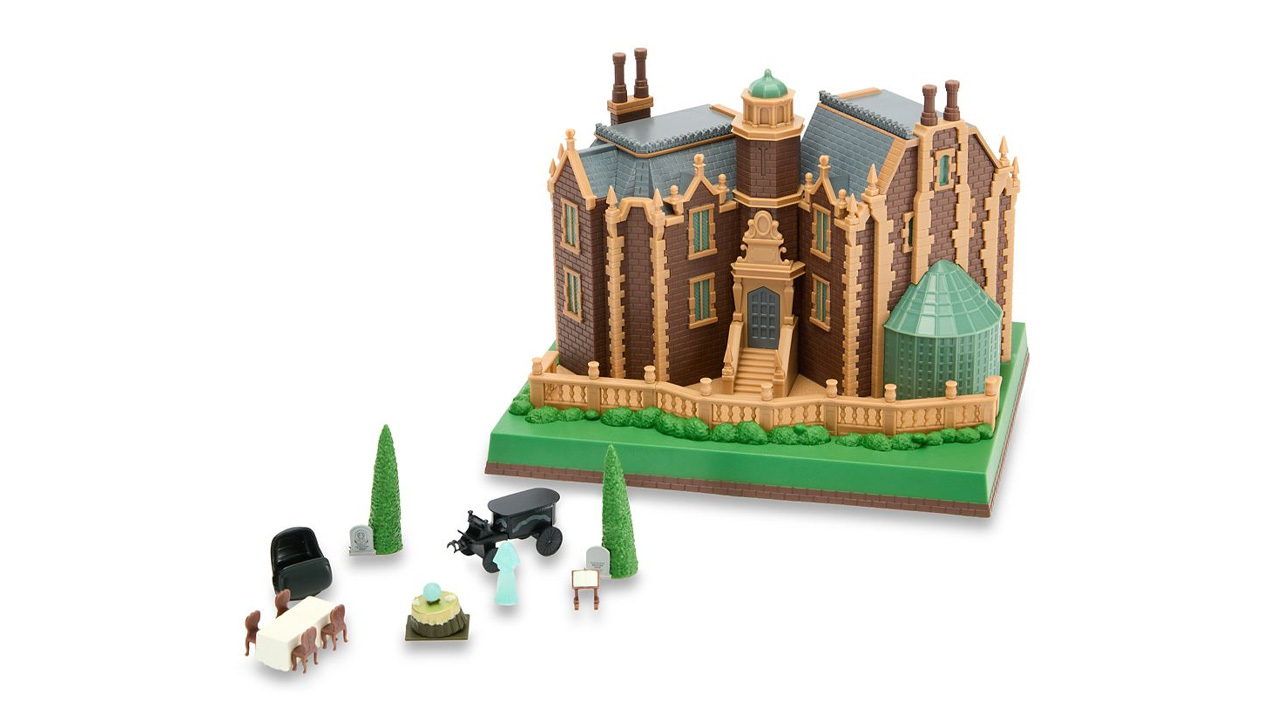 Haunted Mansion Nano Scene Set With Accessories and Figures