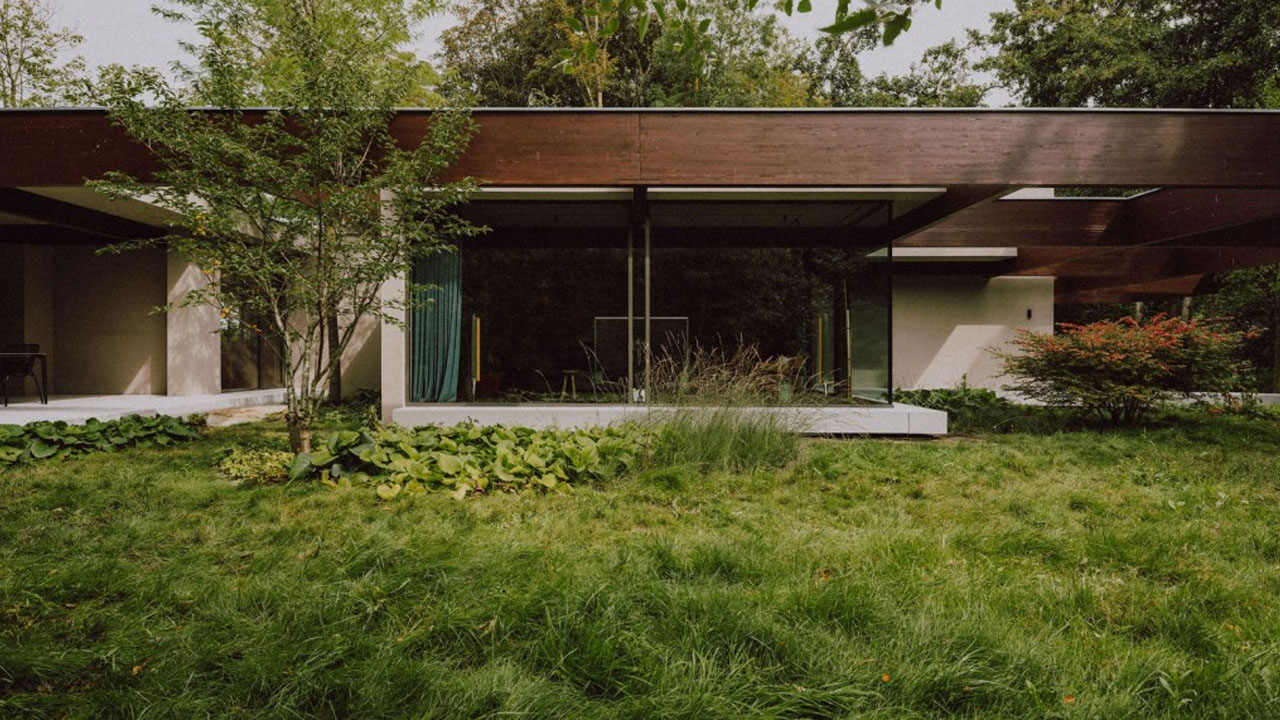 Forest Villa MB-geometrical facade