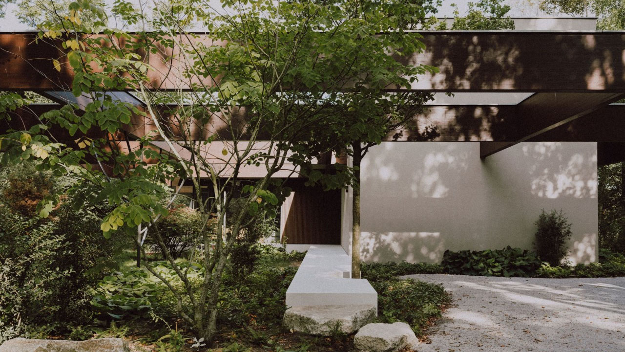 Forest Villa MB-surrounded by foliage