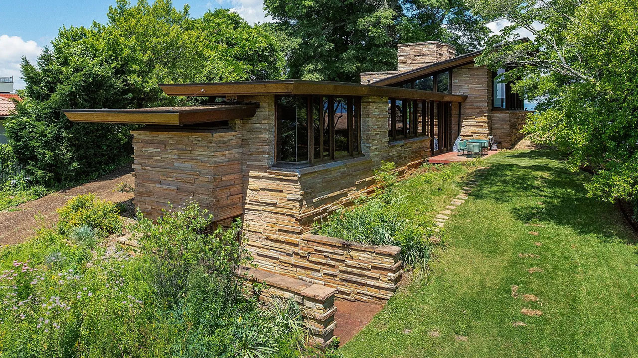 Frank Lloyd Wright home-exterior
