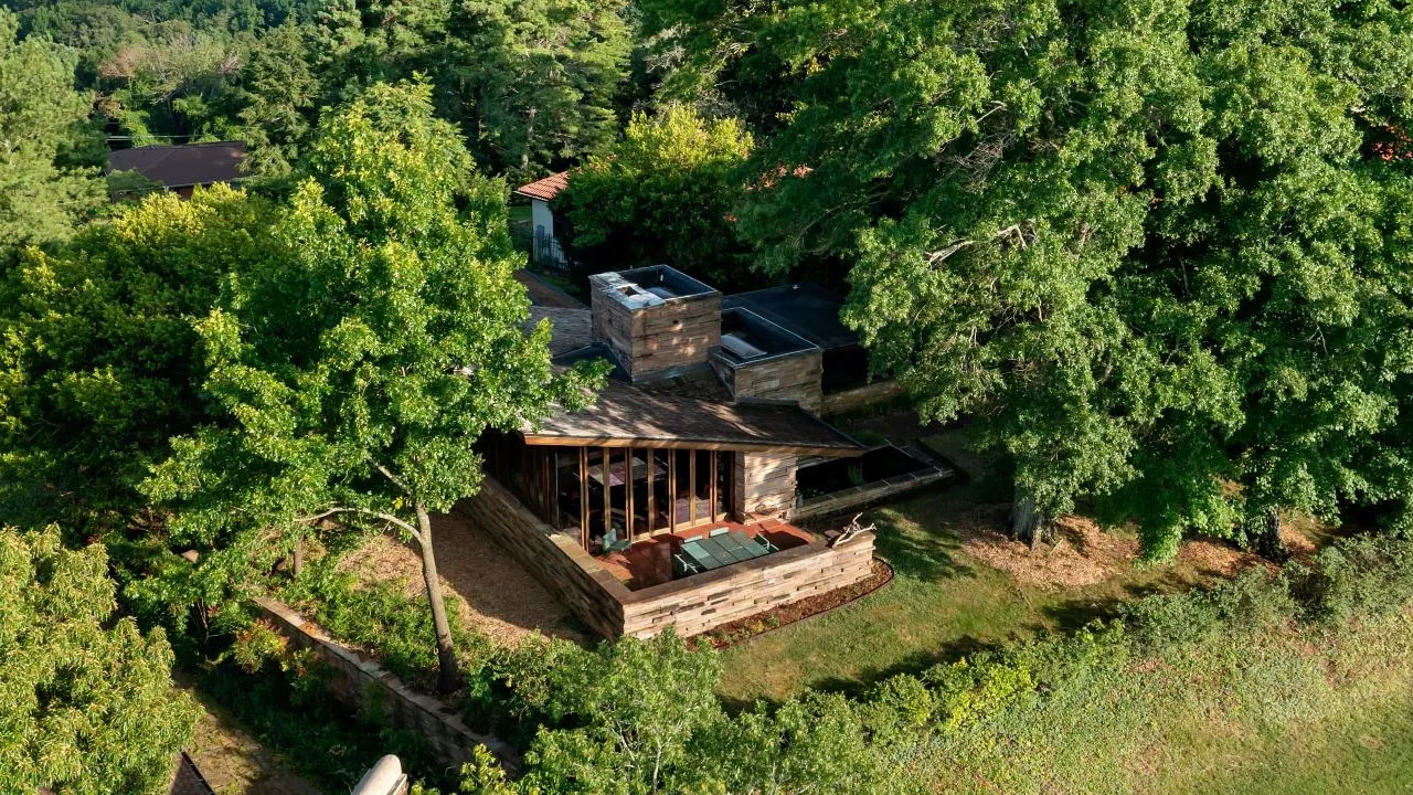 Frank Lloyd Wright home-nestled amid lush woodland
