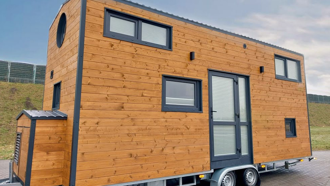 French Kiss Tiny House_exterior