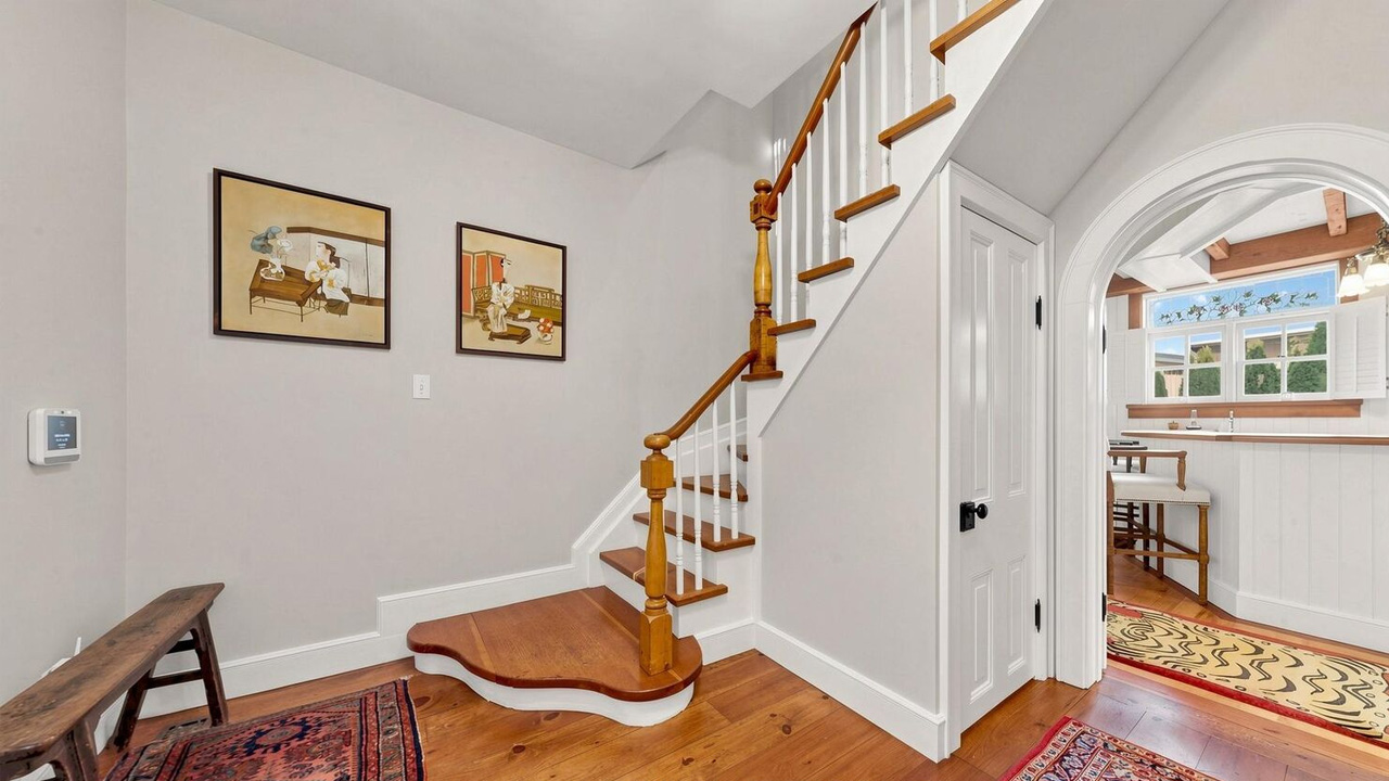 Gilmore Girls House in Ontario for sale staircase