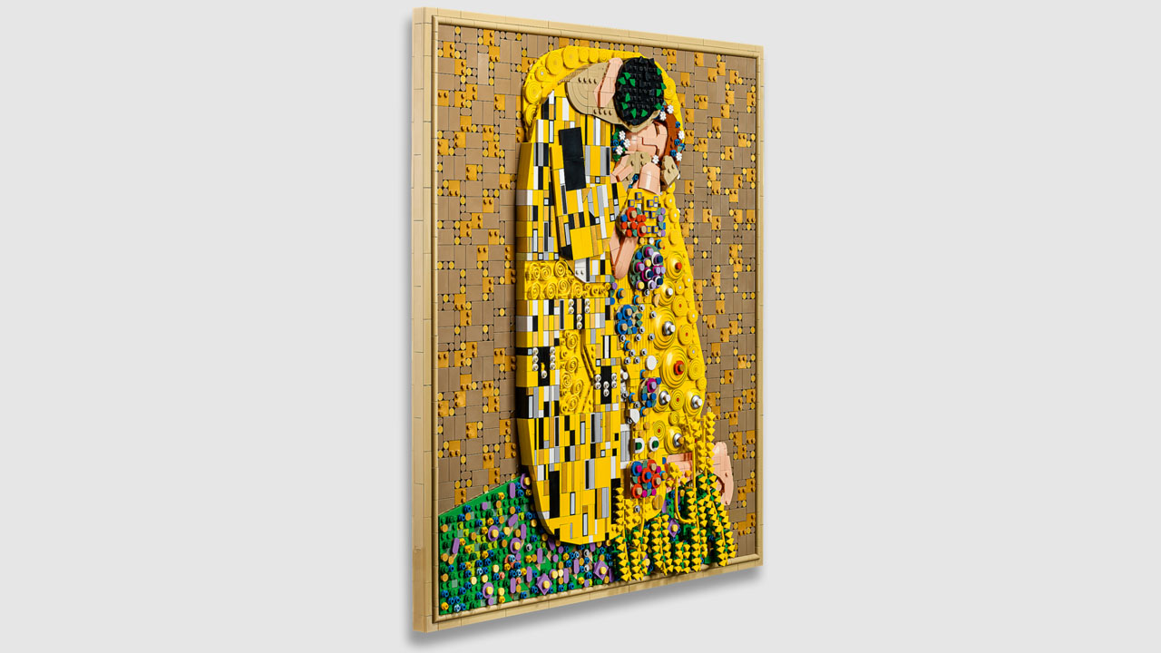 LEGO Art Gustav Klimt – The Kiss replicates the iconic painting