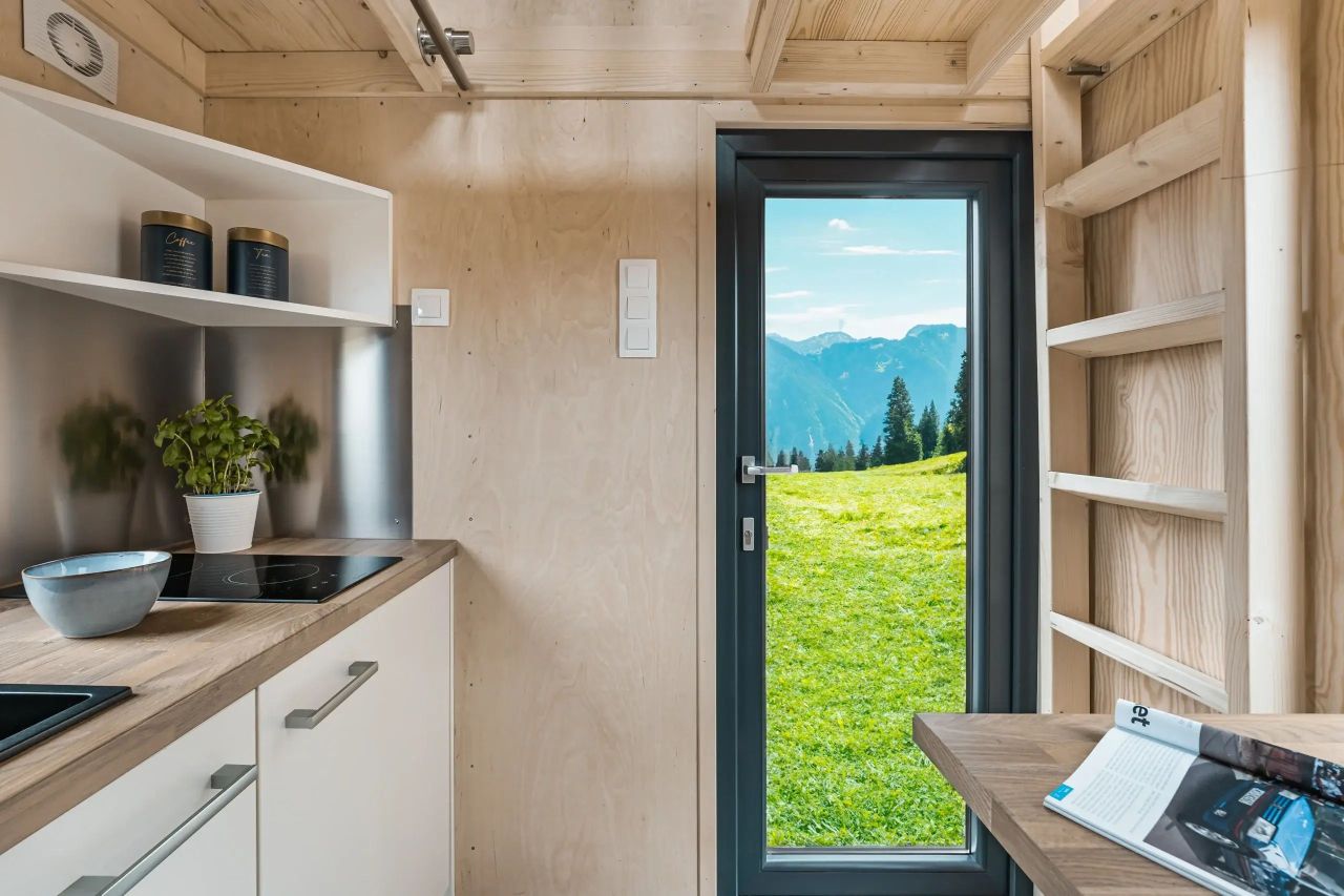 La Ruche Tiny House Goes Up Vertically to Accommodate Living Spaces