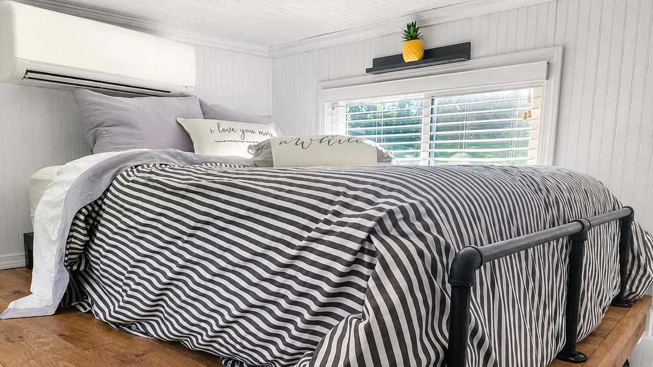 Lake Lanier tiny house_loft bedroom