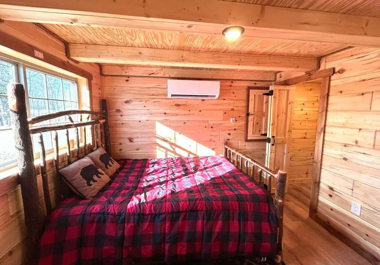 Bedroom of Lake Tahoe Tiny House Park Model
