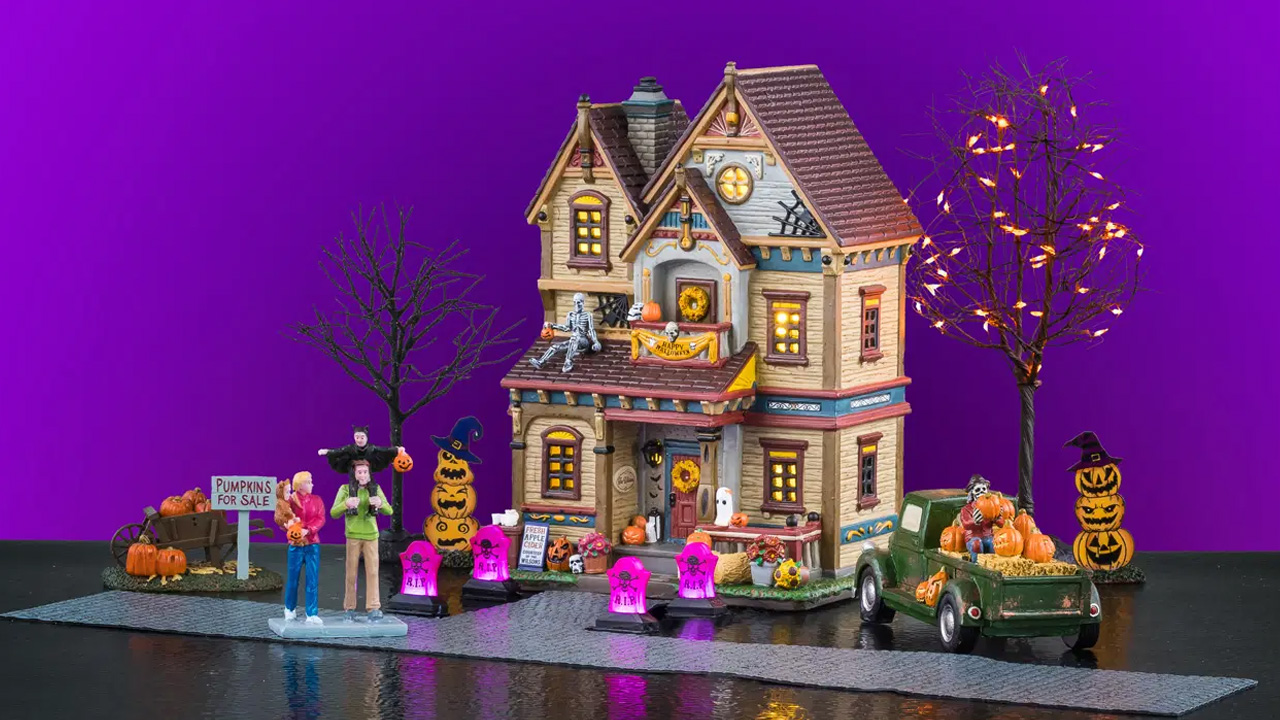 Halloween At The Wilsons Set