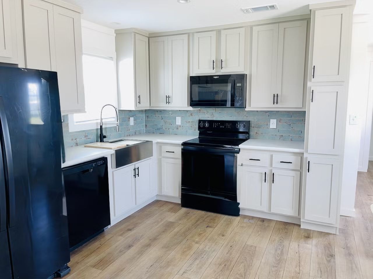Maverick tiny house Park Model jitchen