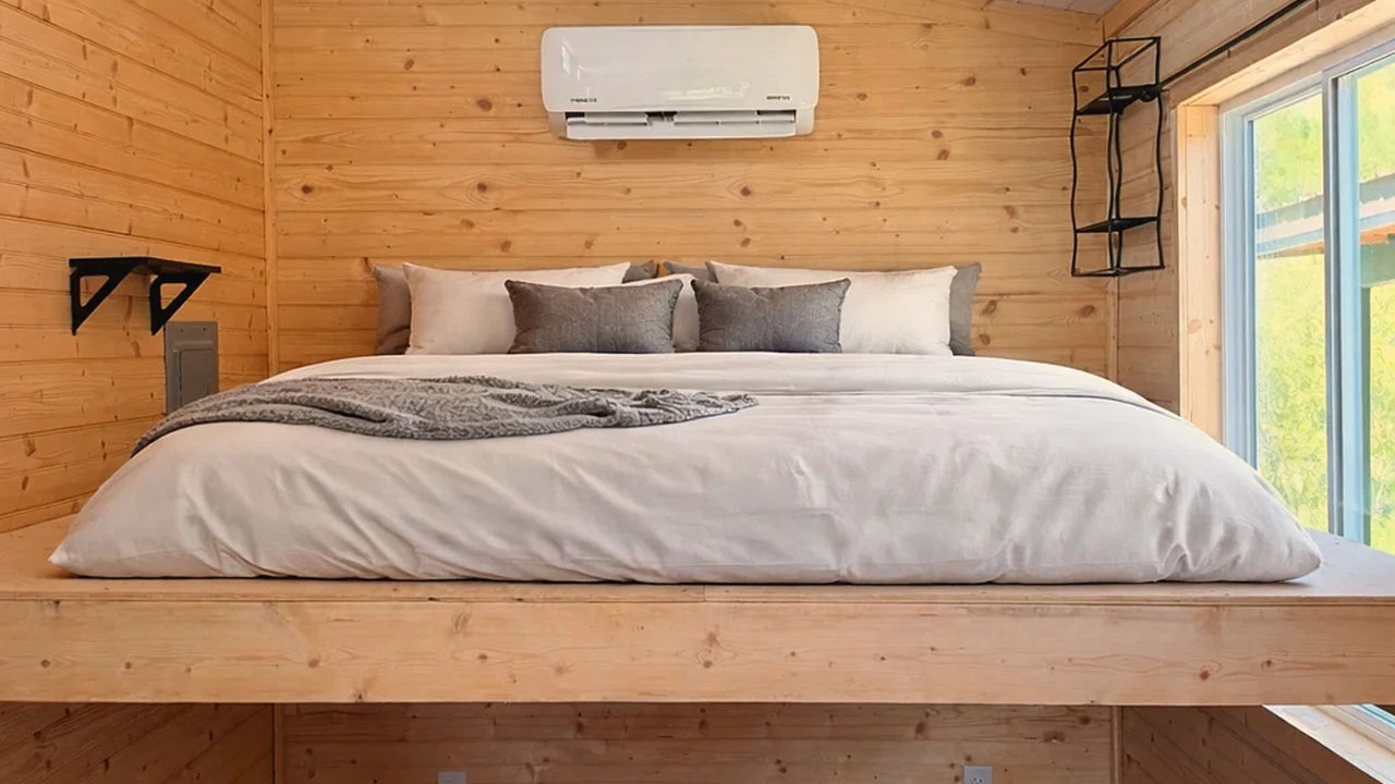 Meadow Cottage on Wheels-loft bedroom