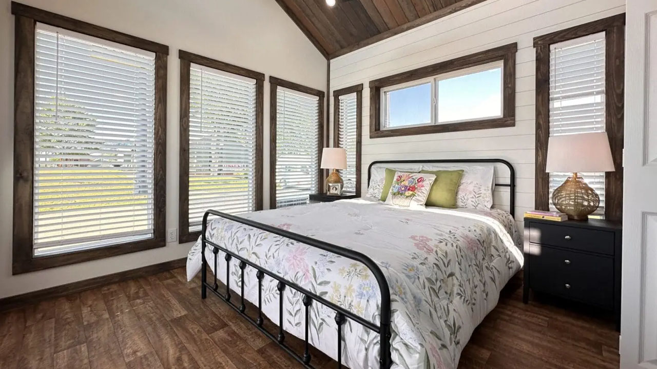Mini Willow Tiny House bedroom
