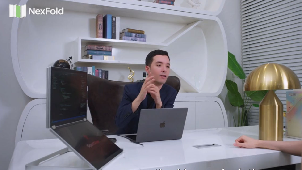 NexFold Fold7 Portable Inverted-L Shaped Triple Monitor