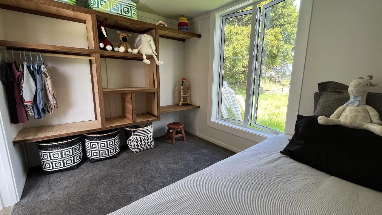 Old Man Pine Tiny House_Downstairs Bedroom for Kids